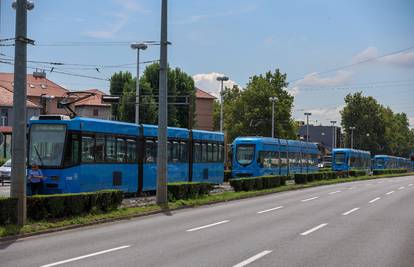 VIDEO Kamion pokidao žice: Evo gdje su sad zagrebački tramvaji i kojim pravcima prometuju