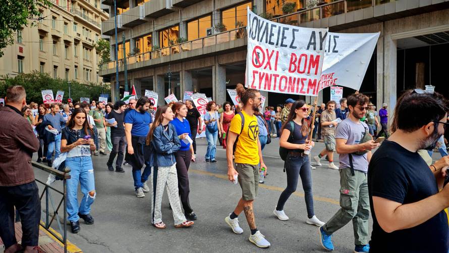 Grčki radnici ponovo štrajkaju: Željeznički promet zaustavljen, brodovi su ostali u lukama