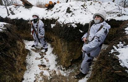 Poginula četvorica vojnika, a dvojica ranjena u granatiranju na istoku Ukrajine
