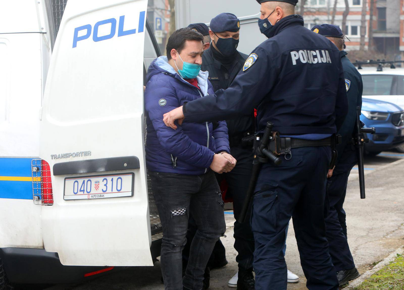 Karlovac: Privođenje braće Amić zbog prijetnje načelniku Općine Udbina