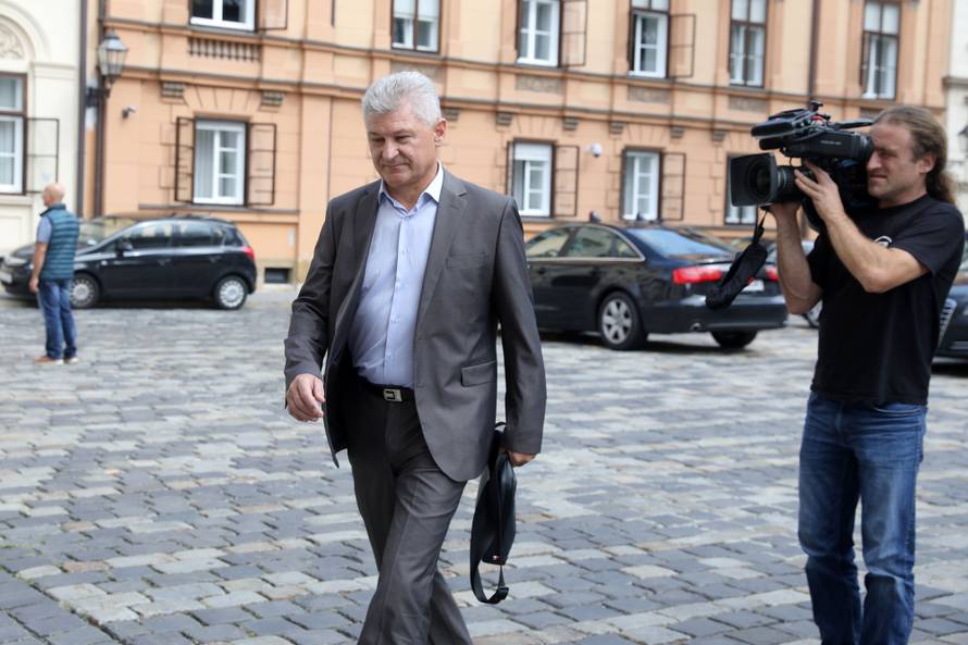 Zagreb: U Banskim dvorima poÄeo sastanak vladajuÄe koalicije