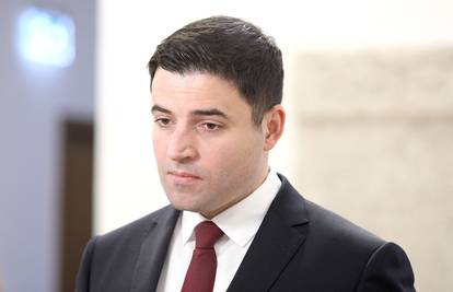 Bernardić: Zaključak Vijeća o ustaškom pozdravu sramotan