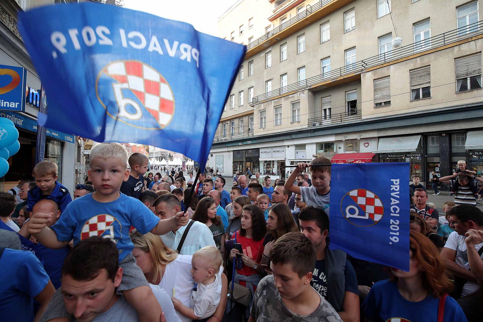 Gojak 'pošarao' pola Zagreba, Dinu Perića već zaboljele noge