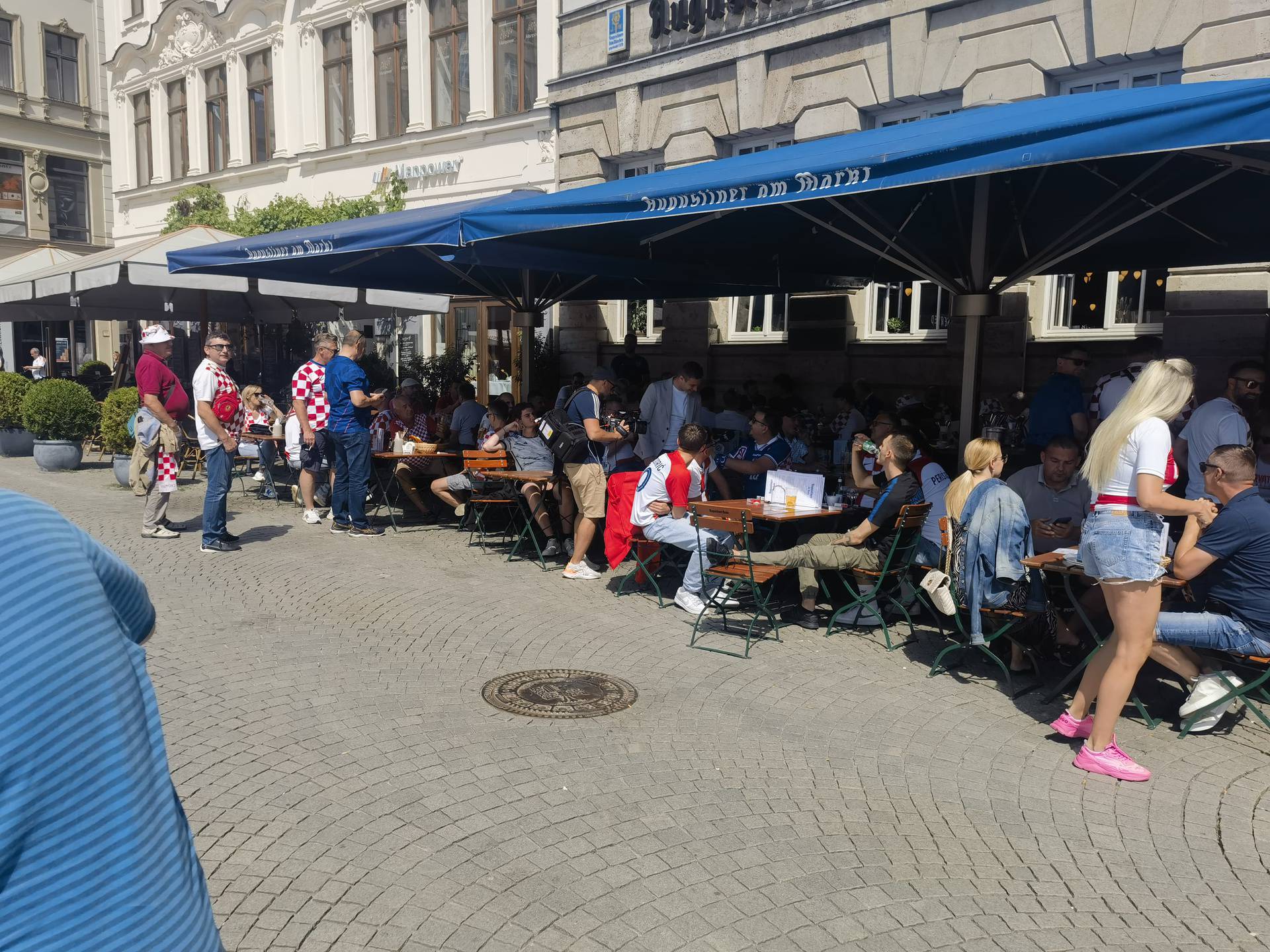 UŽIVO 24sata iz Leipziga: Čak 400 hrvatskih navijača policija je odvojila zbog pretresa