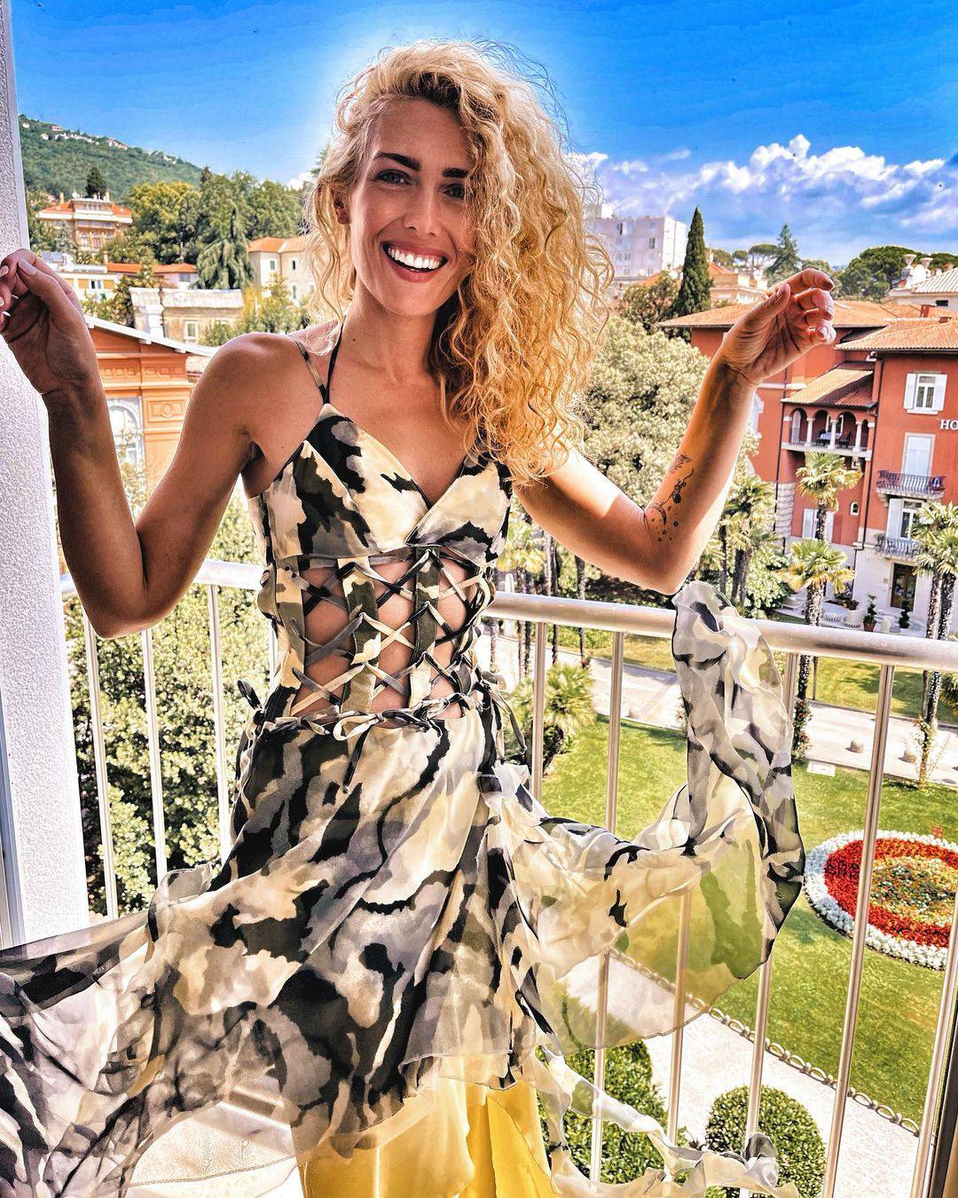 Ivana Mišerić obukla maturalnu haljinu i otkrila tko ju je šivao: 'To je djelo najvećeg kreatora'