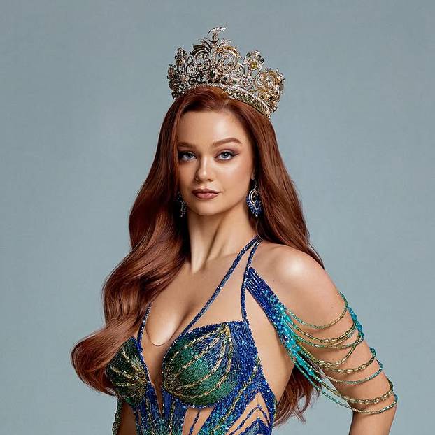 FOTO Misica iz Britanije: Previše sam zgodna i uspješna pa mi muškarci uopće ne prilaze