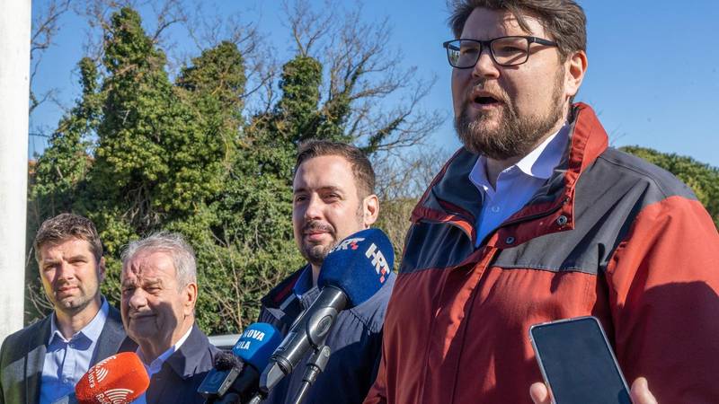 Građanska inicijativa htjela opozvati Peđu Grbina. Nisu skupili dovoljno potpisa