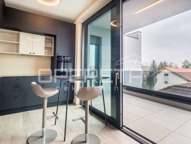 FOTO Stan u srcu Varaždina ima bazen, jacuzzi i saunu! Cijena će mnoge iznenaditi...