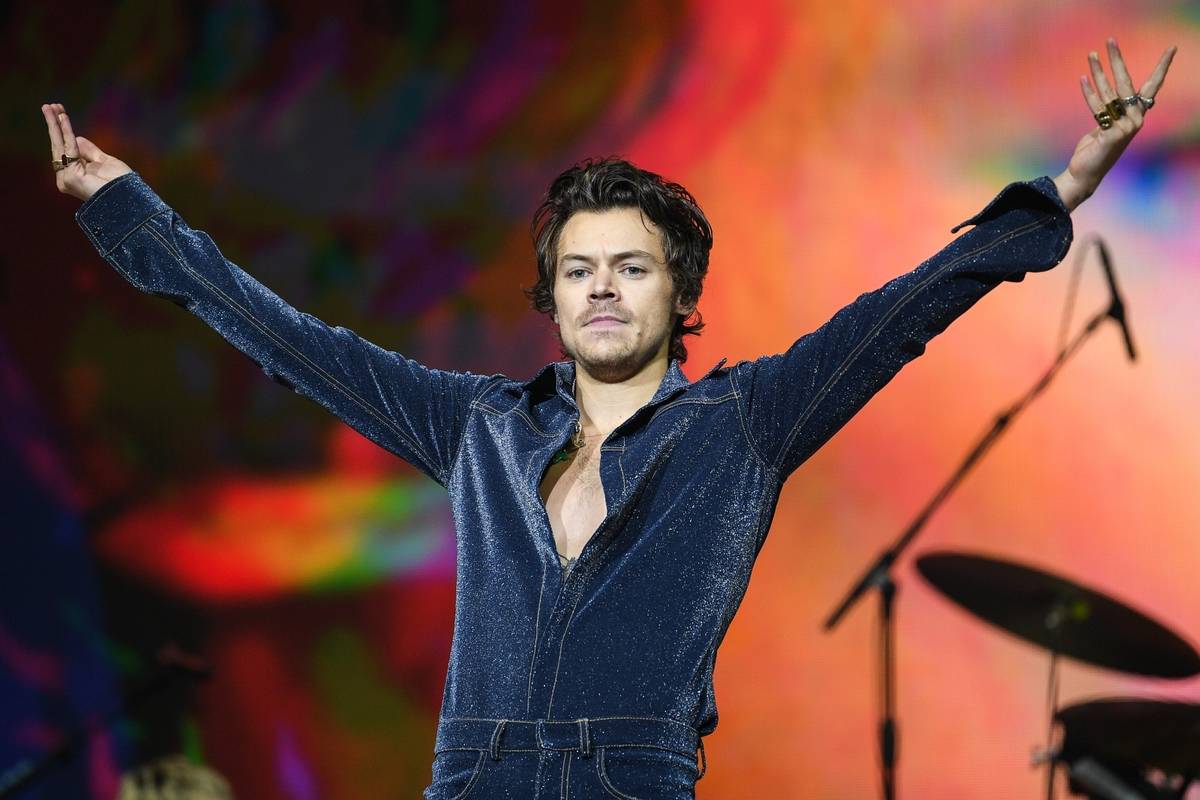 Harry Styles glumi policajca, a snimit će 'vruće', golišave scene