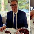 Vučić zbunio Srbe objavom na Instagramu: 'Predsjedniče, što to radite? Tko tako jede višnje?'
