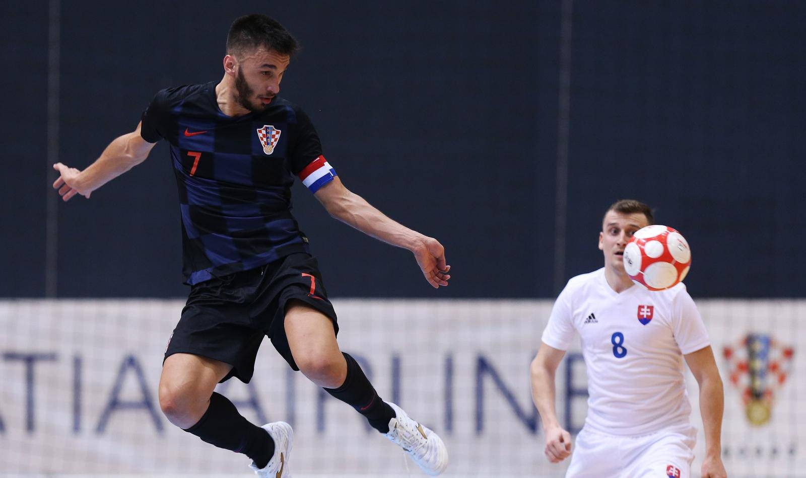 Osijek: Elitno kolo kvalifikacija za Svjetsko prvenstvo u futsalu: Hrvatska - Slovačka