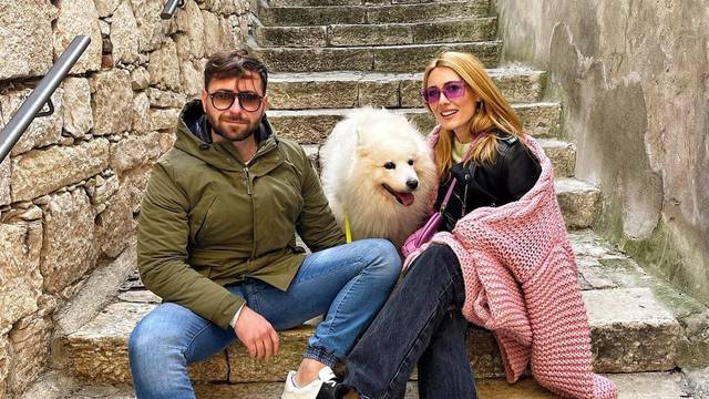 Voditeljica Ivana Mišerić uživa na odmoru u Rovinju s dečkom: 'Cvjetaš od sreće, dobro ti stoji'