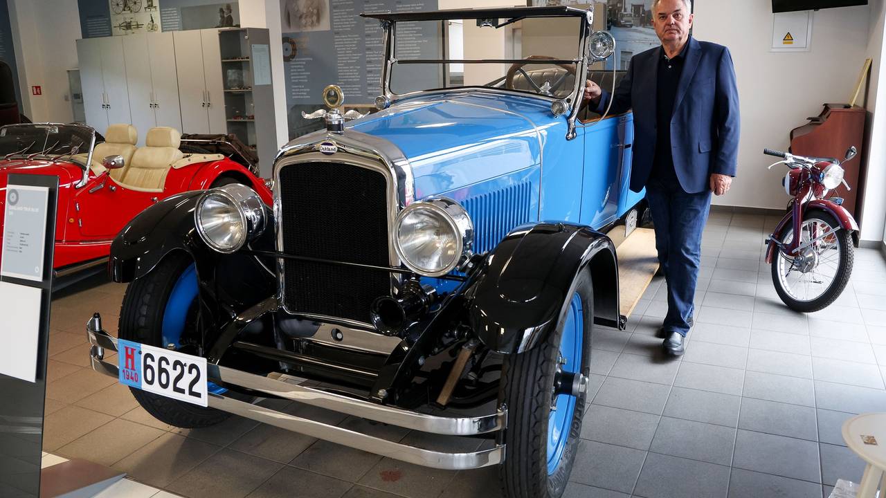 FOTO Ovo je najstariji auto u Hrvatskoj! Ima čak 100 godina, uskoro će se provozati Otočcem
