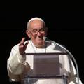 Papa Franjo: Neselektivno gađanje civila je ratni zločin
