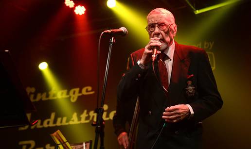 FOTO Jimmy Stanić (95) održao je koncert u zagrebačkom klubu