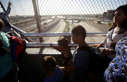 SAD: Više od 700 djece još čeka na spajanje s roditeljima