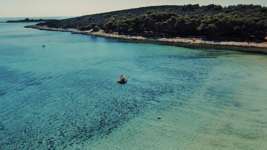 Pijanist uplovio s klavirom u more: 'Za sve velike stvari  u životu moraš pomalo biti i lud'