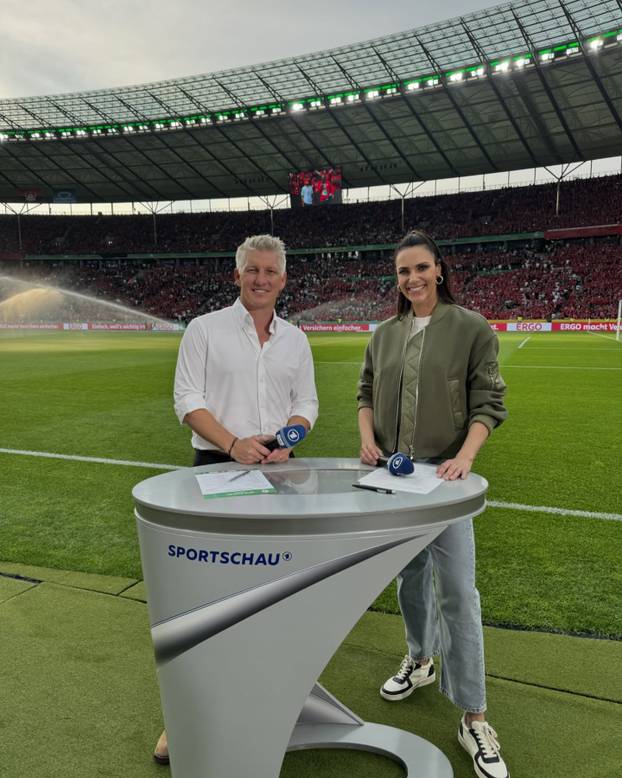 FOTO Schweinsteiger je flertao s njom u emisiji. Omiljeno je TV lice i već je bila s nogometašem