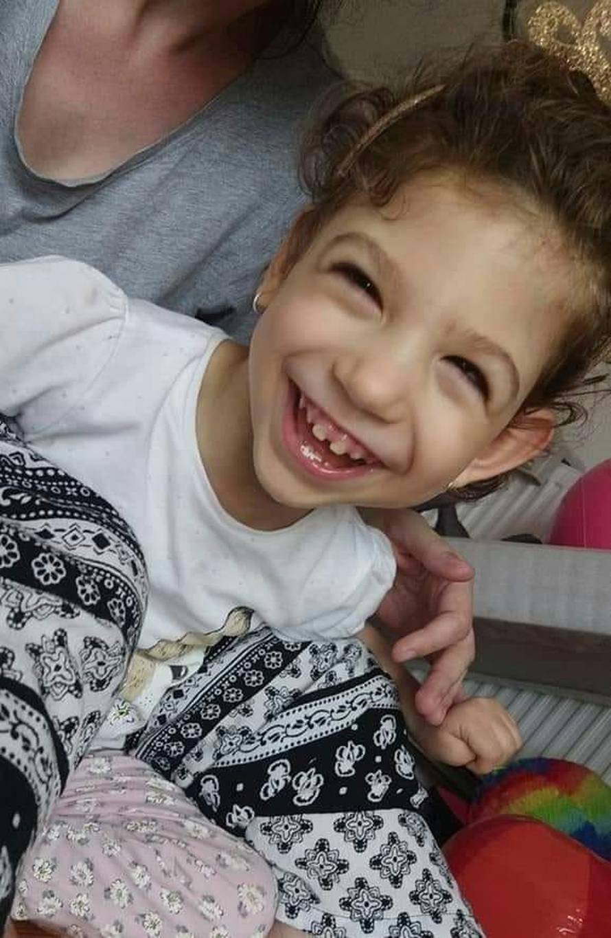 Reanimirali su je 20 minuta na porodu i dali tri posto šanse za život: 'Mia slavi 9. rođendan!'