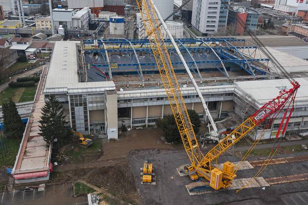 Zagreb: Najveća dizalica u gradu započela s radom 
