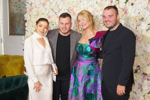 Beograd: Alka Vuica na promociji romana Vesne Dedić "Boli pesme kraj" 