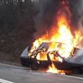 Auto s hrvatskim tablicama se zapalio: Vozač je živ izgorio...