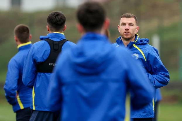 Sarajevo: Trening nogometne reprezentacija BiH uoči finalne utakmice doigravanja za Svjetsko prvenstvo