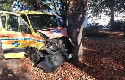 Šok u Vukovaru: 'Auto se zabio u naš sanitet. Letjeli smo po kolima, sinu je potekla krv'