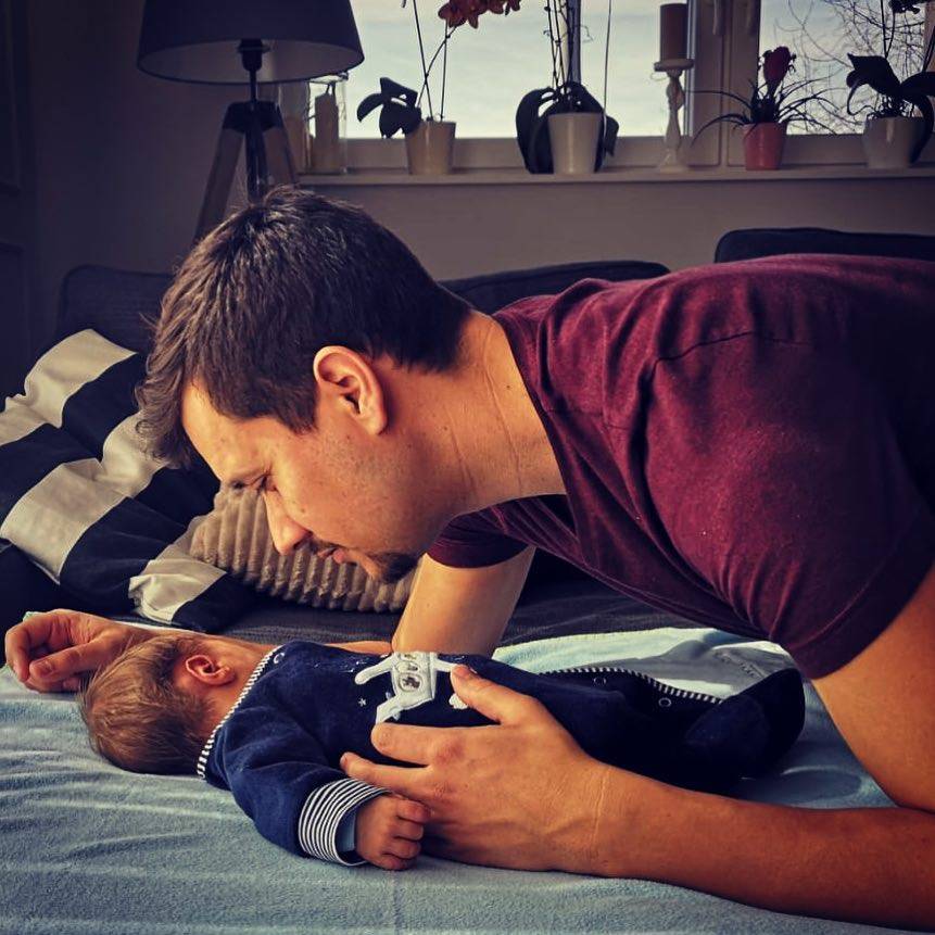 Marko Tolja objavio prvu fotku sina Mara: 'Nek vam je sretno'