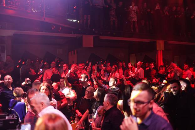 Zagreb: Koncert Harisa Džinovića u klubu Mint