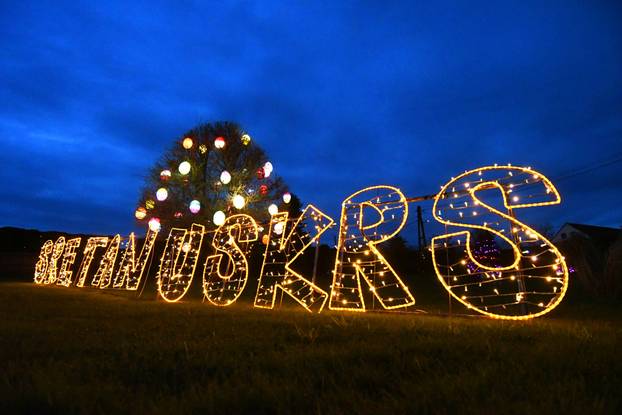 Grabovnica: Imanje obitelji Salaj ponovno u blagdanskom ruhu, ovoga puta sa Uskršnjim motivima