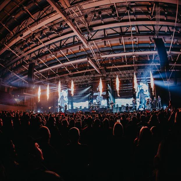 FOTO Drugi Thompsonov nastup u Poreču: Pogledajte kakva je atmosfera na koncertu u Istri