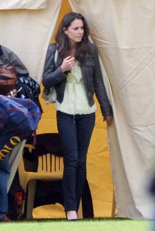 Reading: 09.01.1982. ro?ena britanska princeza Kate 