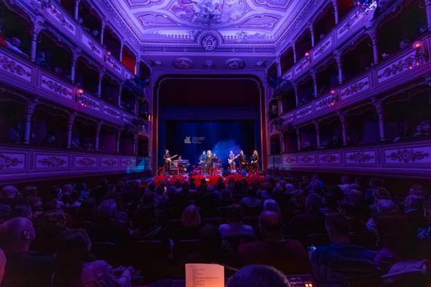 Dubrovnik: Humanitarni koncert Jasne Zlokić za Valentinovo