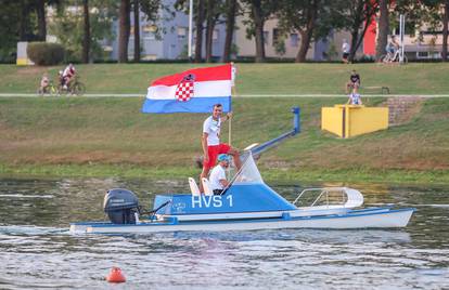 FOTO Najbolji europski studenti veslači na Jarunu: Martin bio na otvaranju, na finalima Sinković