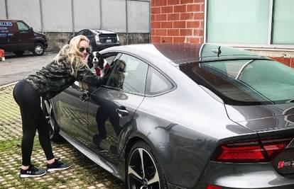 Vonn htjela pokazati novi auto, nitko nije previše gledao u Audi