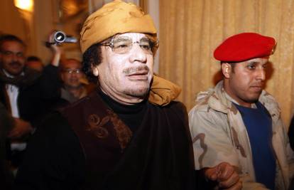 U Jemenu ranjeno 65 ljudi, a u Libiji se Gadafi obratio narodu