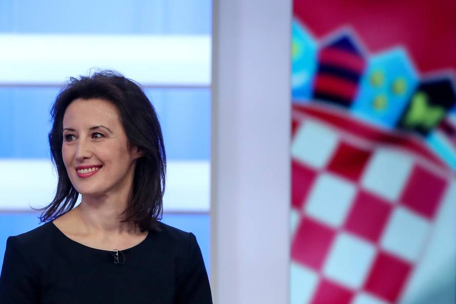 Predsjednik Milanović se prije izbora rado družio na kavi sa  'samodopadnom narikačom'