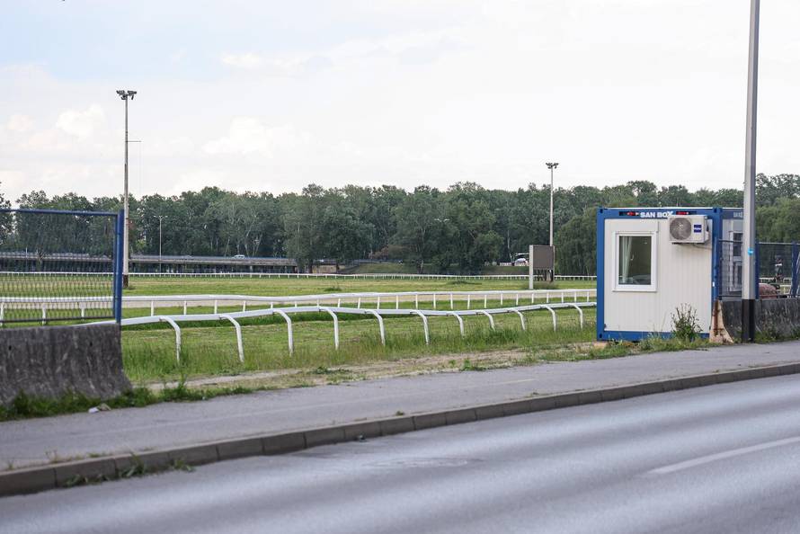 Zagreb: Počeli su radovi za Thompsonov koncert na Hipodromu