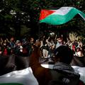 VIDEO Pariška policija rastjerala prosvjed za Gazu kod Sorbonne