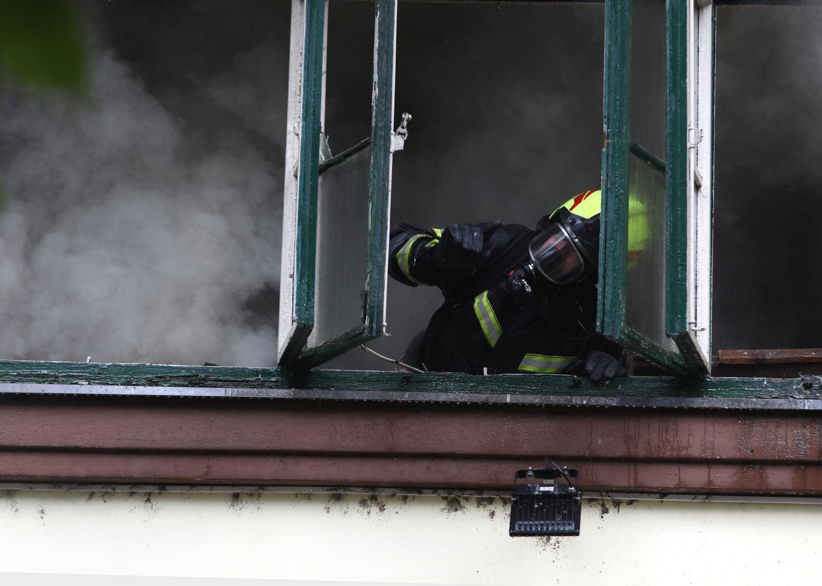 Zagreb: PoÅ¾ar na zagrebaÃ¨koj TreÅ¡njevci, gori poznata pivnica