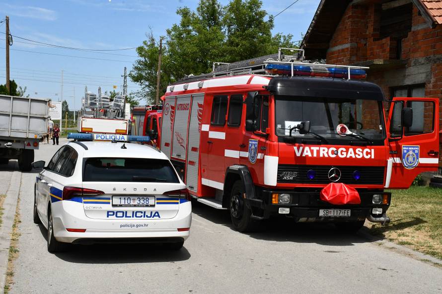 Vozač koji je poginuo u naletu vlaka kod Sl. Broda nije stao na zvučnu i svjetlosnu signalizaciju