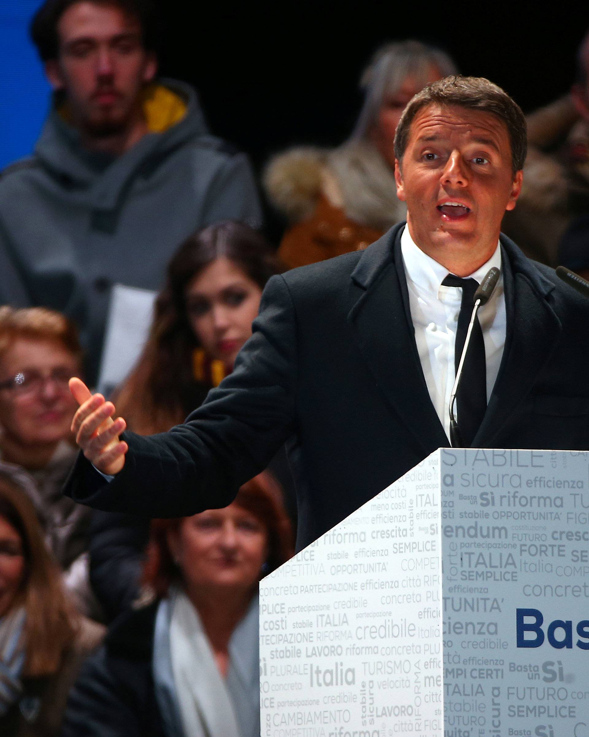 Italian PM Renzi speaks during the last rally for a "Yes" vote in the upcoming referendum about constitutional reform, in Florence