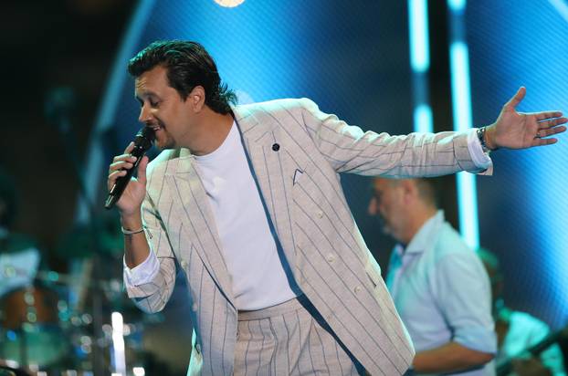 Vela Luka: Održan koncert "Trag u beskraju" posvećen Oliveru Dragojeviću