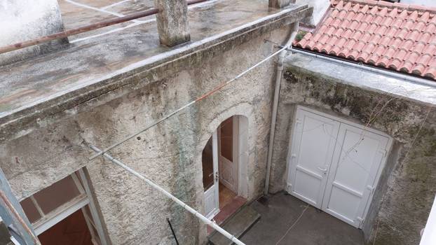 FOTO Ova kuća na Rabu ima 40 m2. Za nju traže 250.000 eura!