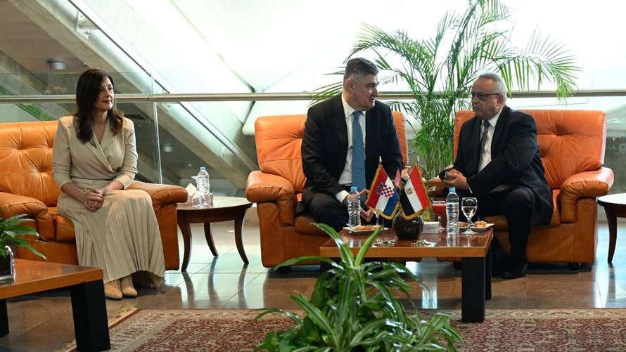 FOTO Zoran Milanović sa suprugom Sanjom u Egiptu: 'Naša suradnja nikad jača!'