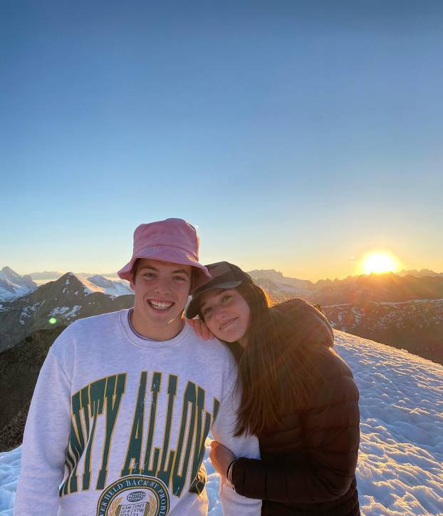 Stefania gađa kao alkar u sridu! Pogledajte ljepoticu iz Cortine