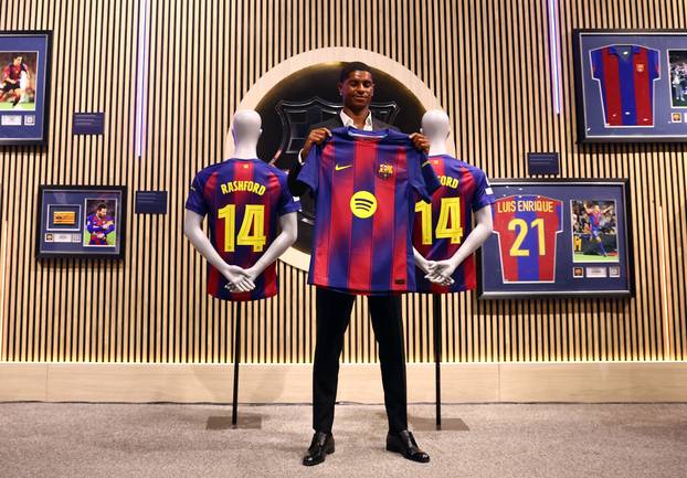 FC Barcelona present new player Marcus Rashford