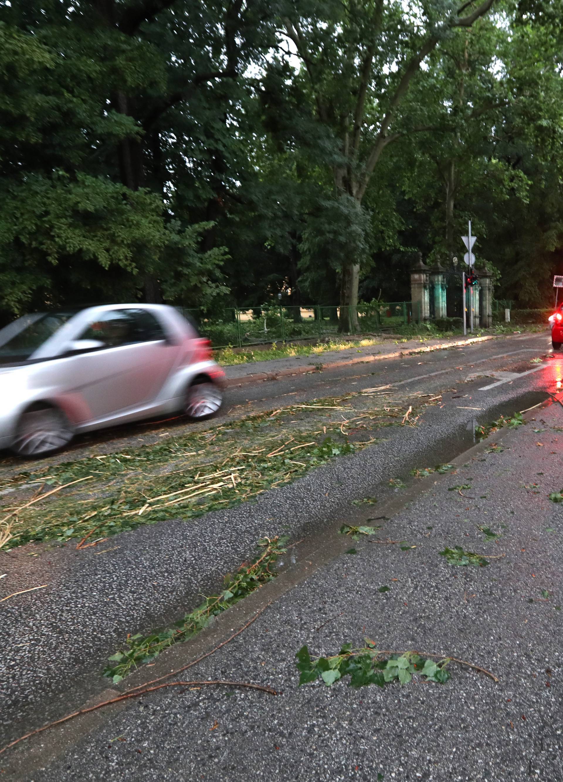 Šteta na grobljima i u prirodi: Molimo vas, ne idite na Sljeme