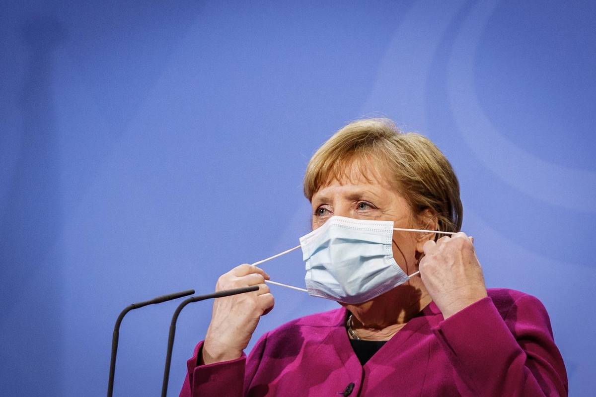 Merkel se cijepi AstraZenecom